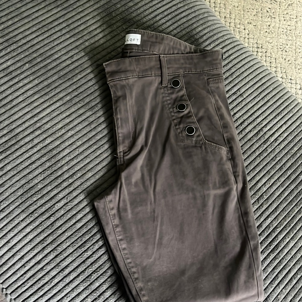 Loft skinny pants - size 10 - charcoal gray with black buttons
